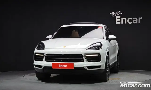 Porsche Cayenne 2019 3.0 автомат (гидро), миниатюра 3