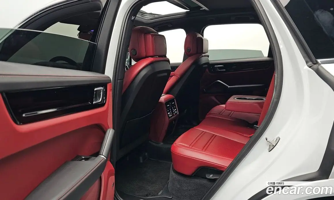 Porsche Cayenne 2022 3.0 автомат (гидро), фото 17
