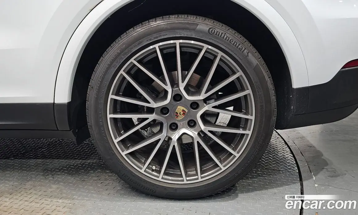 Porsche Cayenne 2022 3.0 автомат (гидро), фото 6
