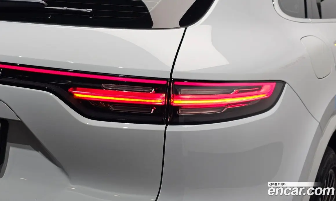 Porsche Cayenne 2022 3.0 автомат (гидро), фото 8