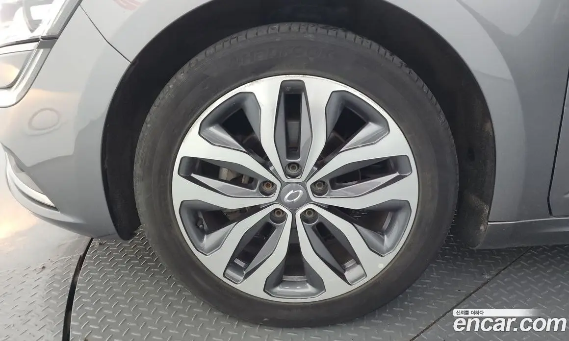 Renault (Samsung) SM6 2016 1.6 автомат (гидро), фото 5 Renault (Samsung) SM6 2016 1.6 автомат (гидро), фото 5