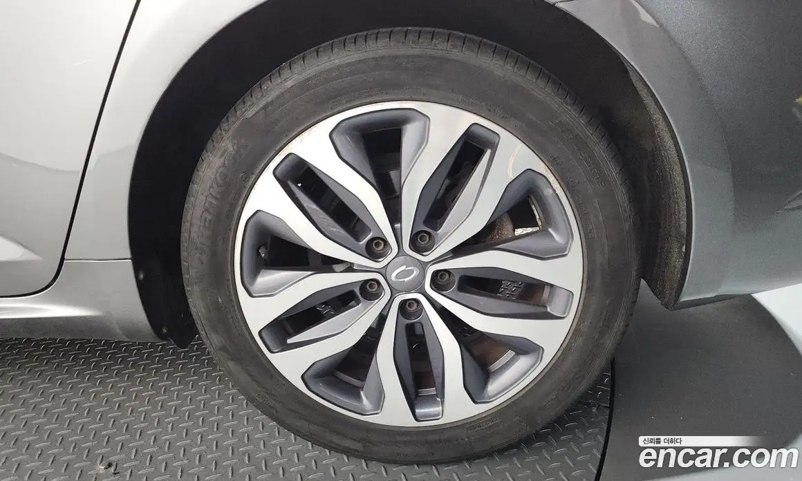 Renault (Samsung) SM6 2016 1.6 автомат (гидро), фото 7 Renault (Samsung) SM6 2016 1.6 автомат (гидро), фото 7