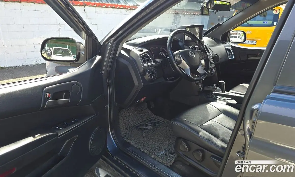 SsangYong Korando 2016 2.0 автомат (гидро), фото 13