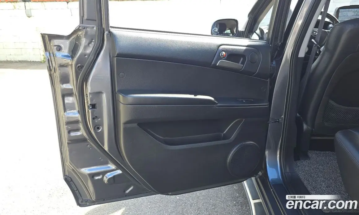 SsangYong Korando 2016 2.0 автомат (гидро), фото 15