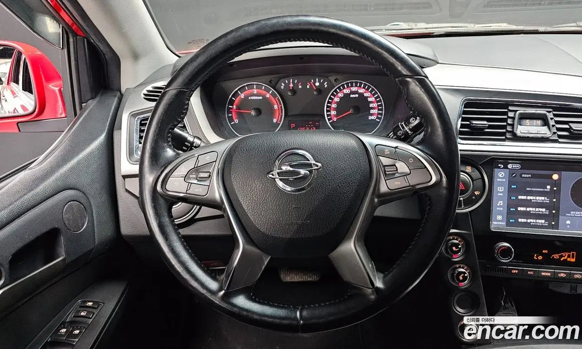SsangYong Korando 2017 2.2 автомат (гидро), фото 18
