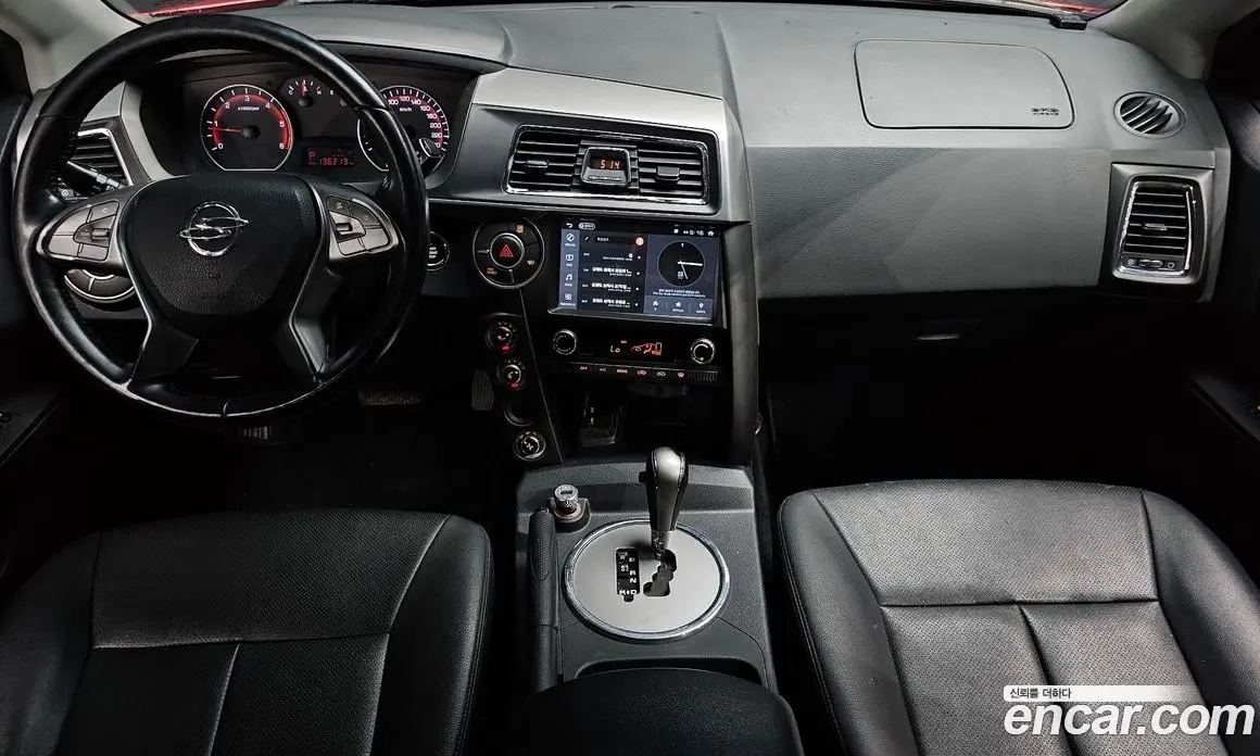 SsangYong Korando 2017 2.2 автомат (гидро), фото 9