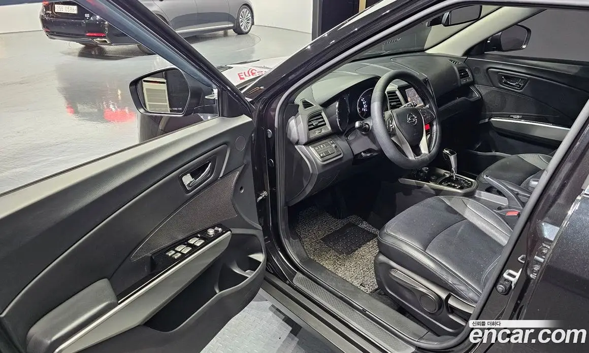 SsangYong TIBOLI 2015 1.6 автомат (гидро), фото 13 SsangYong TIBOLI 2015 1.6 автомат (гидро), фото 13
