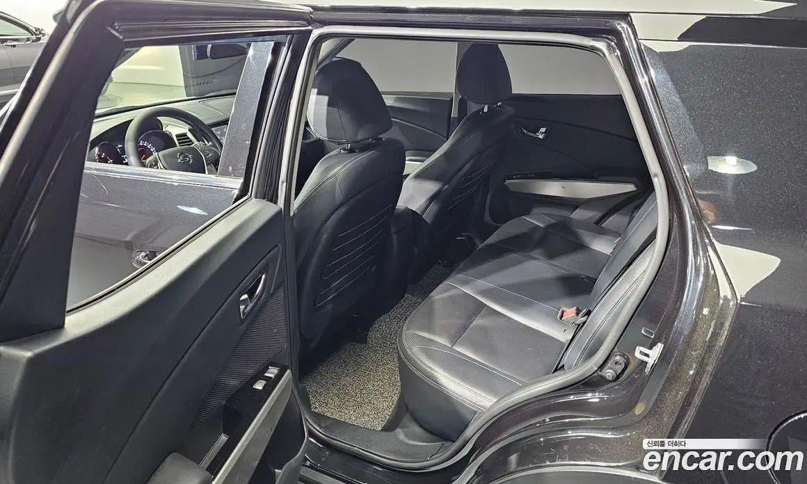 SsangYong TIBOLI 2015 1.6 автомат (гидро), фото 17 SsangYong TIBOLI 2015 1.6 автомат (гидро), фото 17