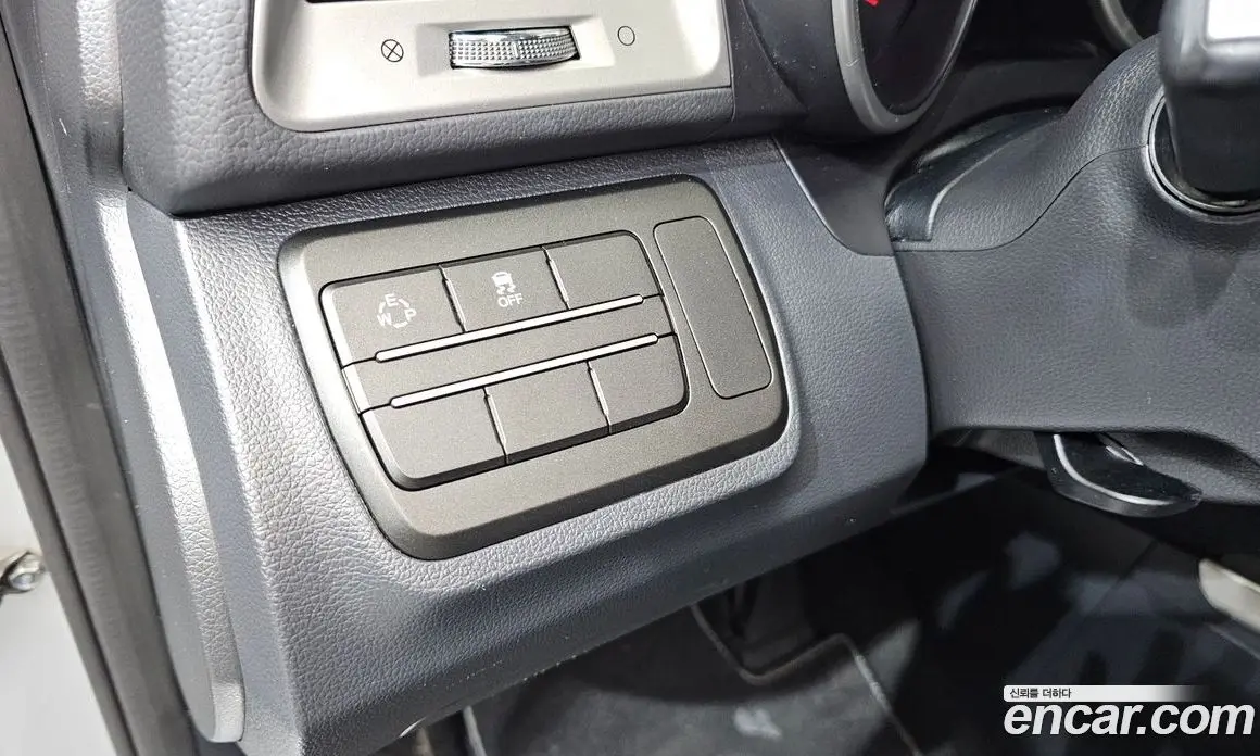 SsangYong TIBOLI 2016 1.6 автомат (гидро), фото 20 SsangYong TIBOLI 2016 1.6 автомат (гидро), фото 20