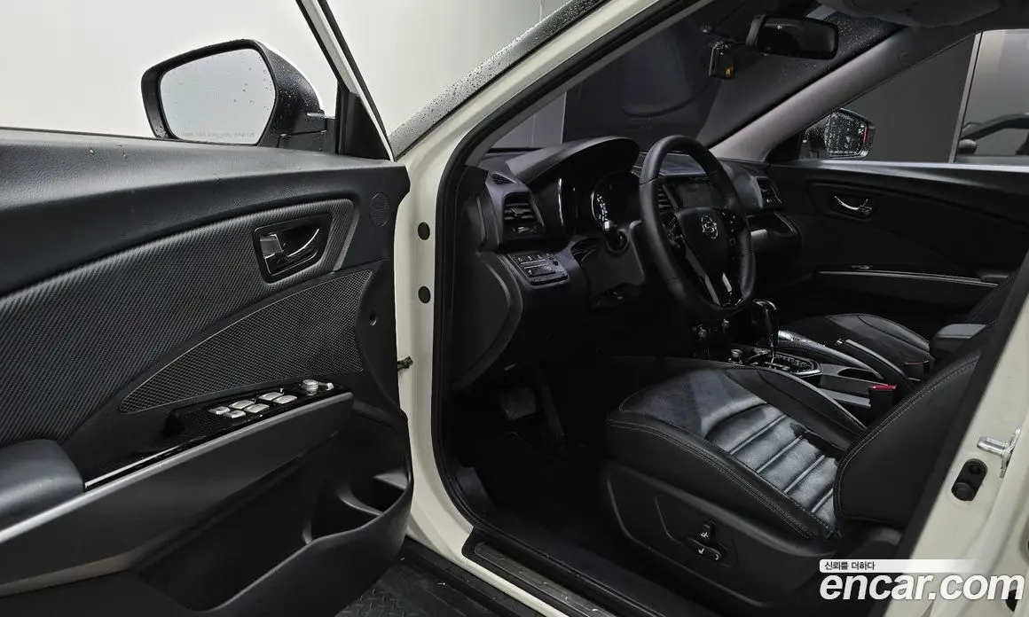 SsangYong TIBOLI 2017 1.6 автомат (гидро), фото 13