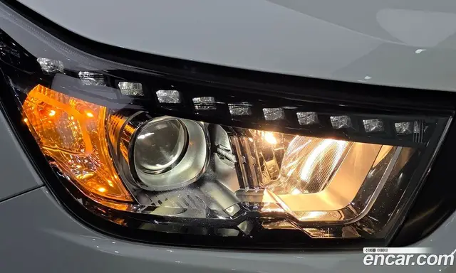 SsangYong TIBOLI 2017 1.6 автомат (гидро), миниатюра 8