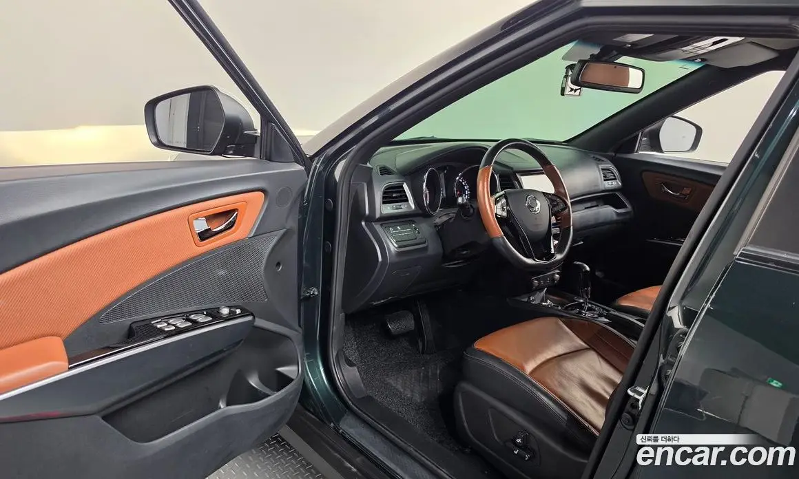 SsangYong TIBOLI 2017 1.6 автомат (гидро), фото 13
