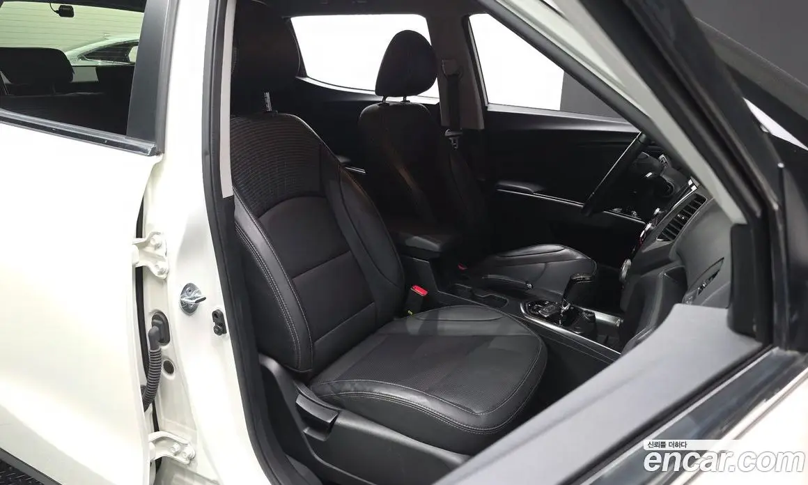SsangYong TIBOLI 2017 1.6 автомат (гидро), фото 16