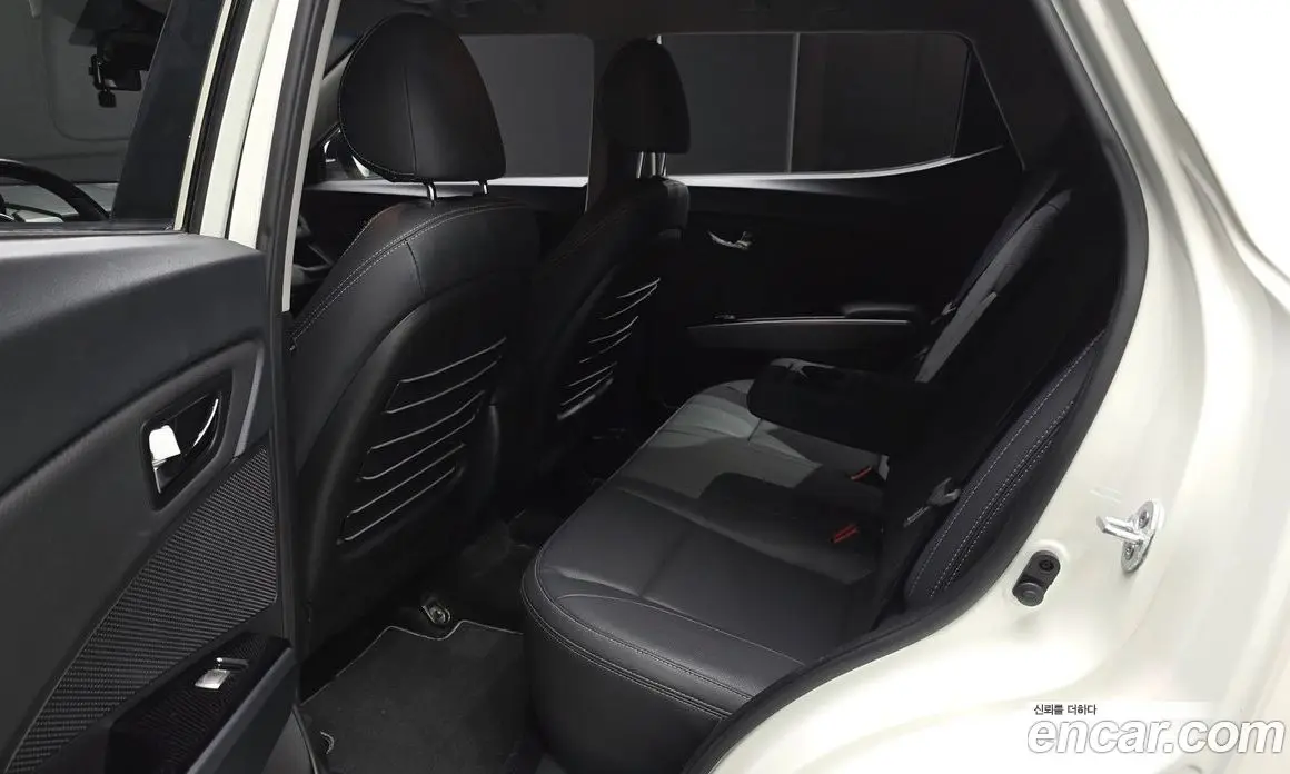 SsangYong TIBOLI 2017 1.6 автомат (гидро), фото 17