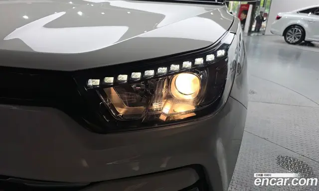 SsangYong TIBOLI 2017 1.6 автомат (гидро), миниатюра 8