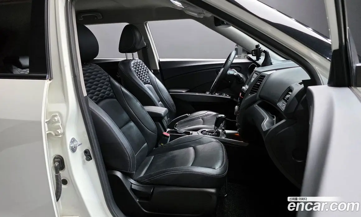 SsangYong TIBOLI 2018 1.6 автомат (гидро), фото 17