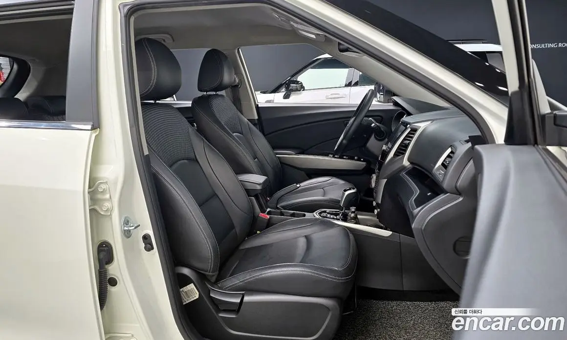 SsangYong TIBOLI 2018 1.6 автомат (гидро), фото 17