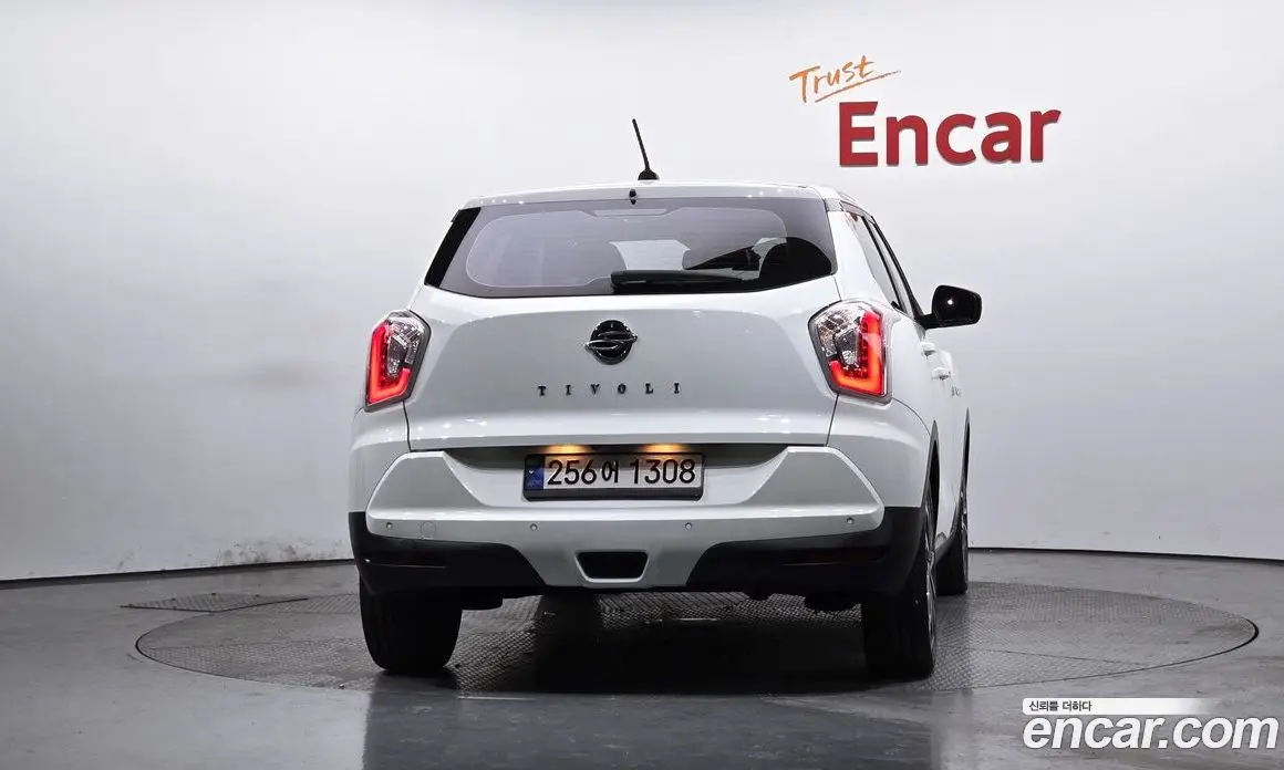 SsangYong TIBOLI 2018 1.6 автомат (гидро), фото 4