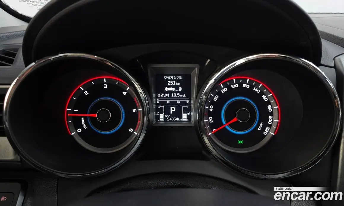 SsangYong TIBOLI 2018 1.6 автомат (гидро), фото 11