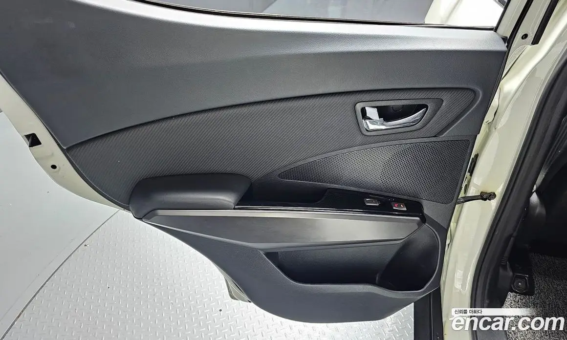 SsangYong TIBOLI 2019 1.6 автомат (гидро), фото 15