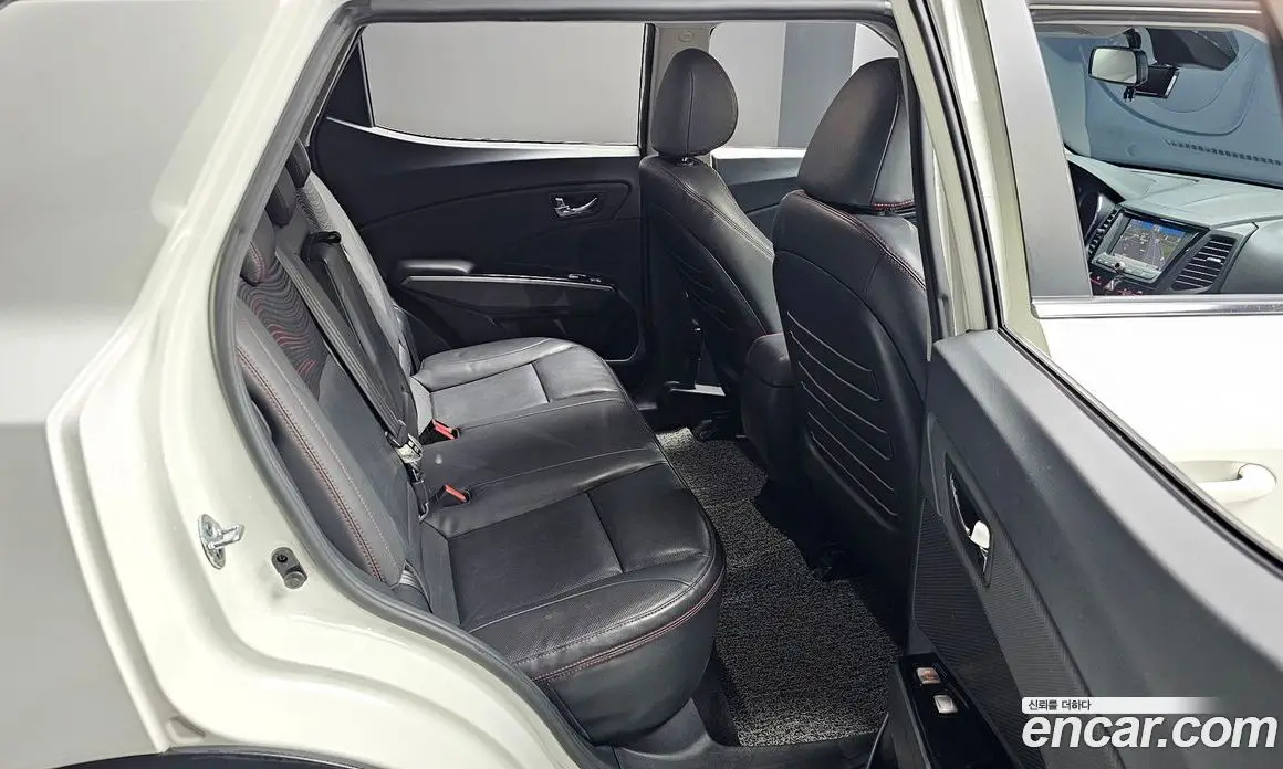 SsangYong TIBOLI 2019 1.6 автомат (гидро), фото 18