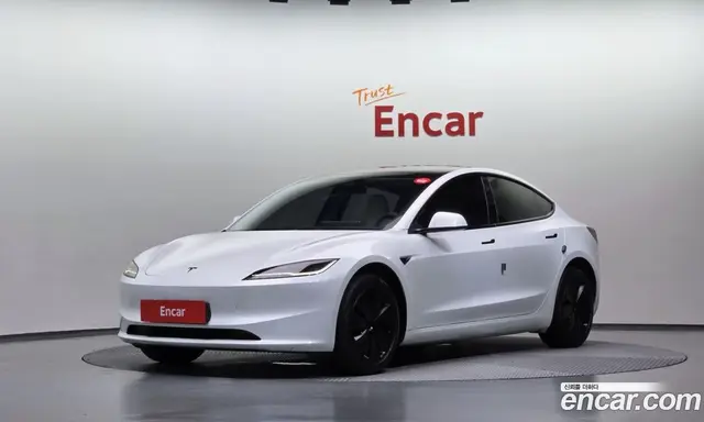 Tesla Model 3 2024 0.2 автомат (гидро), миниатюра 1