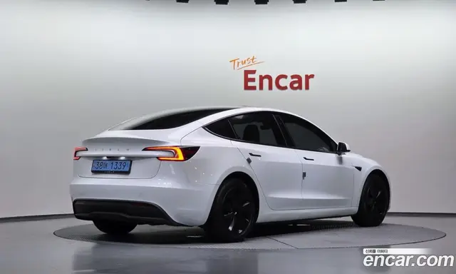 Tesla Model 3 2024 0.2 автомат (гидро), миниатюра 2