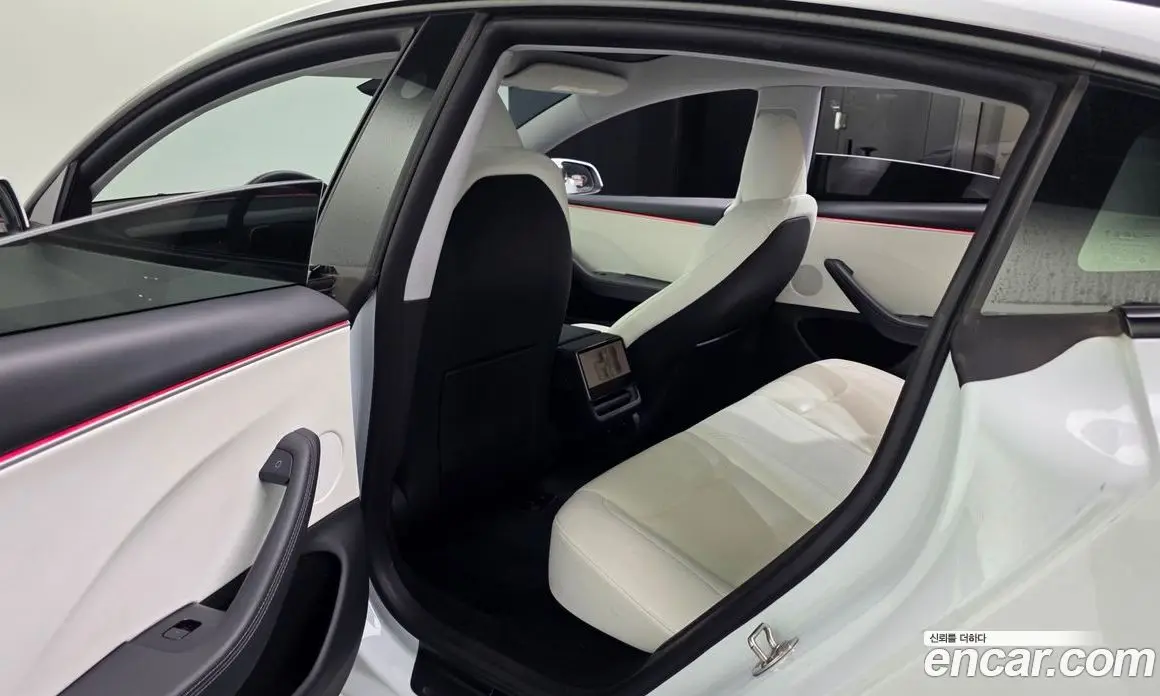 Tesla Model 3 2024 0.2 автомат (гидро), фото 16