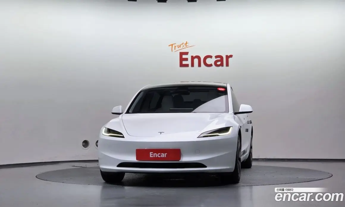 Tesla Model 3 2024 0.2 автомат (гидро), фото 3