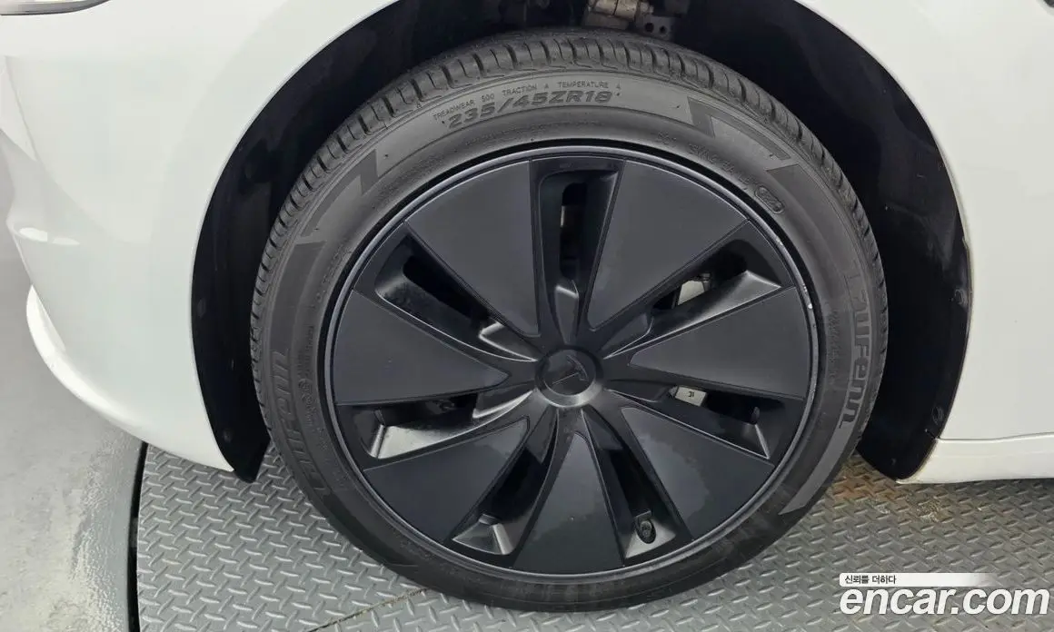 Tesla Model 3 2024 0.2 автомат (гидро), фото 5