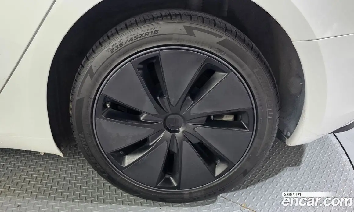 Tesla Model 3 2024 0.2 автомат (гидро), фото 7