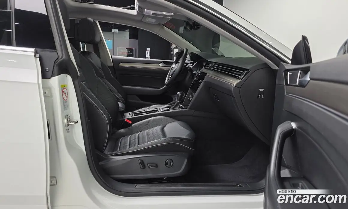 Volkswagen Arteon 2019 2.0 автомат (гидро), фото 16 Volkswagen Arteon 2019 2.0 автомат (гидро), фото 16