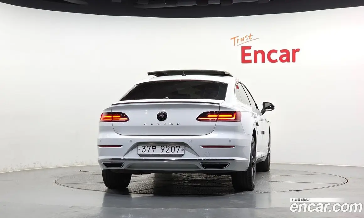 Volkswagen Arteon 2019 2.0 автомат (гидро), фото 4 Volkswagen Arteon 2019 2.0 автомат (гидро), фото 4