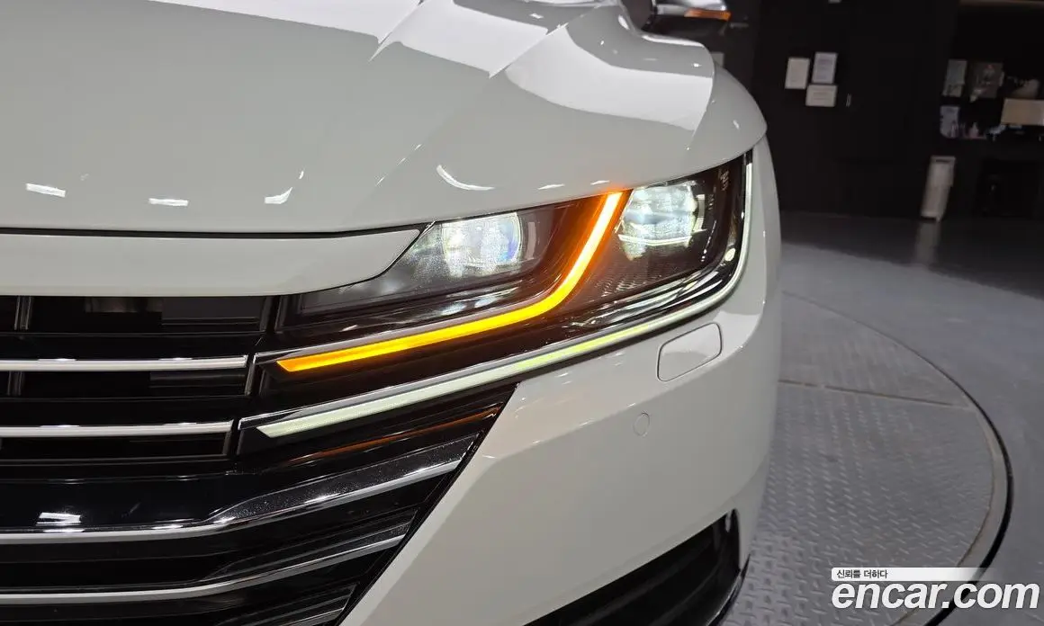 Volkswagen Arteon 2019 2.0 автомат (гидро), фото 8 Volkswagen Arteon 2019 2.0 автомат (гидро), фото 8