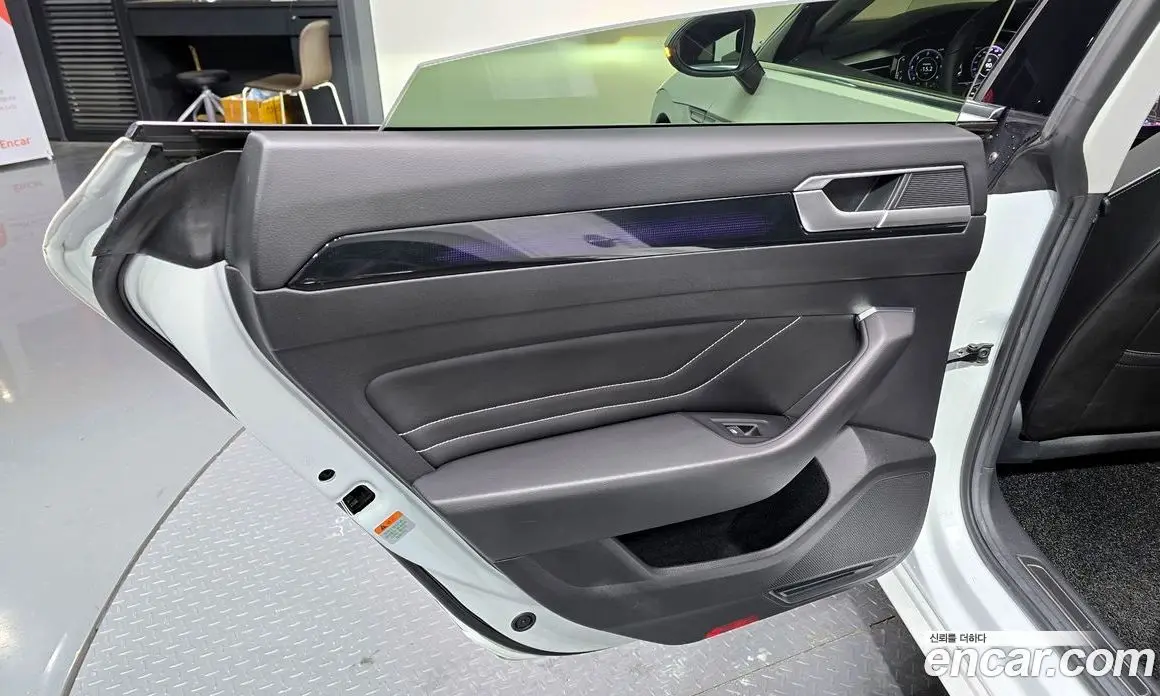 Volkswagen Arteon 2022 2.0 автомат (гидро), фото 14 Volkswagen Arteon 2022 2.0 автомат (гидро), фото 14