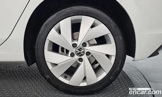 Volkswagen Golf 2025 2.0 автомат (гидро), миниатюра 7 Volkswagen Golf 2025 2.0 автомат (гидро), миниатюра 7
