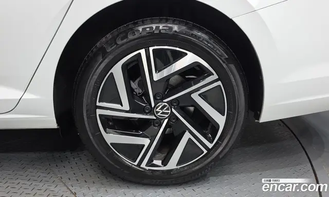 Volkswagen Jetta 2024 1.5 автомат (гидро), миниатюра 7 Volkswagen Jetta 2024 1.5 автомат (гидро), миниатюра 7