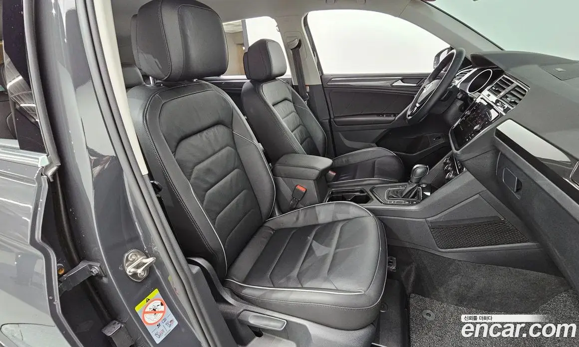 Volkswagen Tiguan 2020 2.0 автомат (гидро), фото 13 Volkswagen Tiguan 2020 2.0 автомат (гидро), фото 13