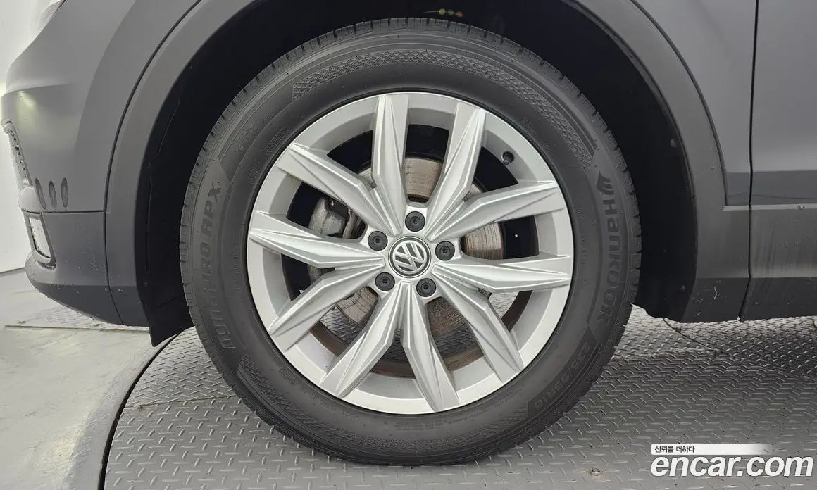 Volkswagen Tiguan 2020 2.0 автомат (гидро), фото 5 Volkswagen Tiguan 2020 2.0 автомат (гидро), фото 5