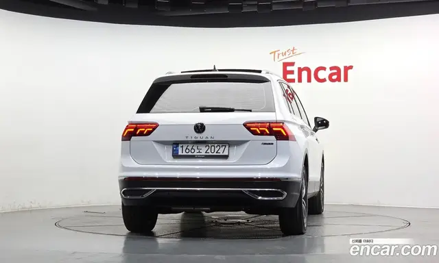 Volkswagen Tiguan 2023 2.0 автомат (гидро), миниатюра 4