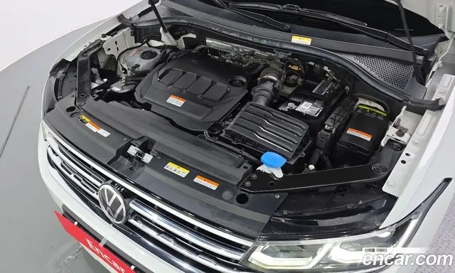 Volkswagen Tiguan 2023 2.0 автомат (гидро), миниатюра 6