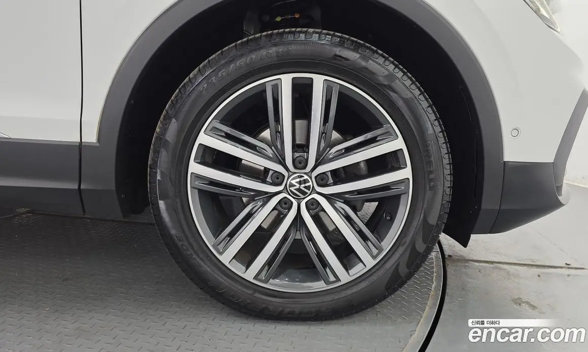 Volkswagen Tiguan 2023 2.0 автомат (гидро), фото 7