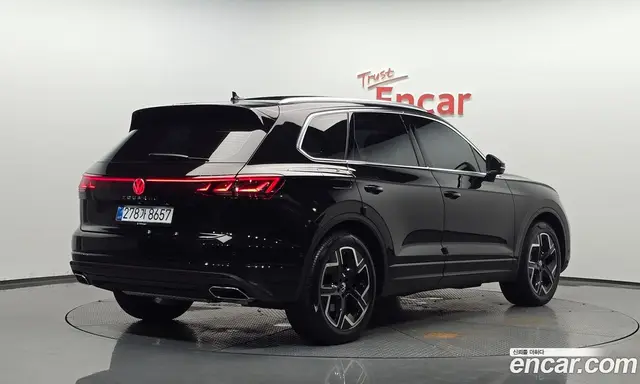Volkswagen Touareg, 2025, 12 108 км