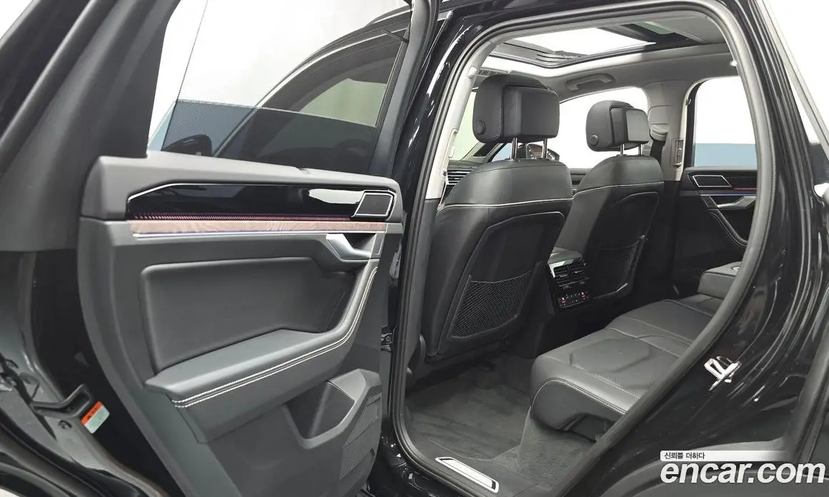 Volkswagen Touareg 2025 3.0 автомат (гидро), фото 15 Volkswagen Touareg 2025 3.0 автомат (гидро), фото 15
