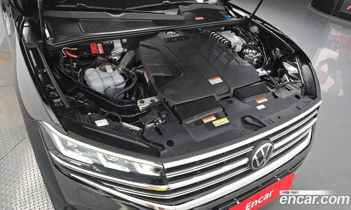 Volkswagen Touareg 2025 3.0 автомат (гидро), фото 5 Volkswagen Touareg 2025 3.0 автомат (гидро), фото 5