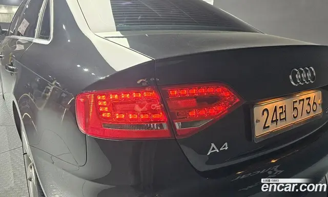 Audi A4 2010 2.0 автомат (гидро), миниатюра 9