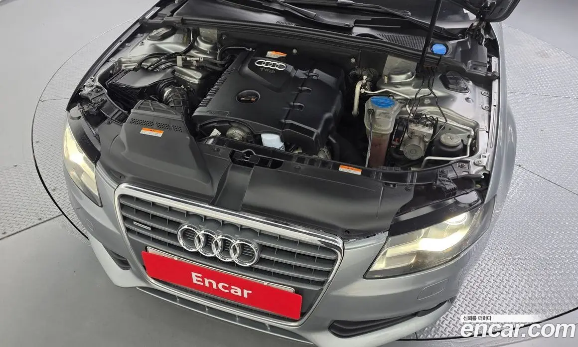 Audi A4 2011 2.0 автомат (гидро), фото 6