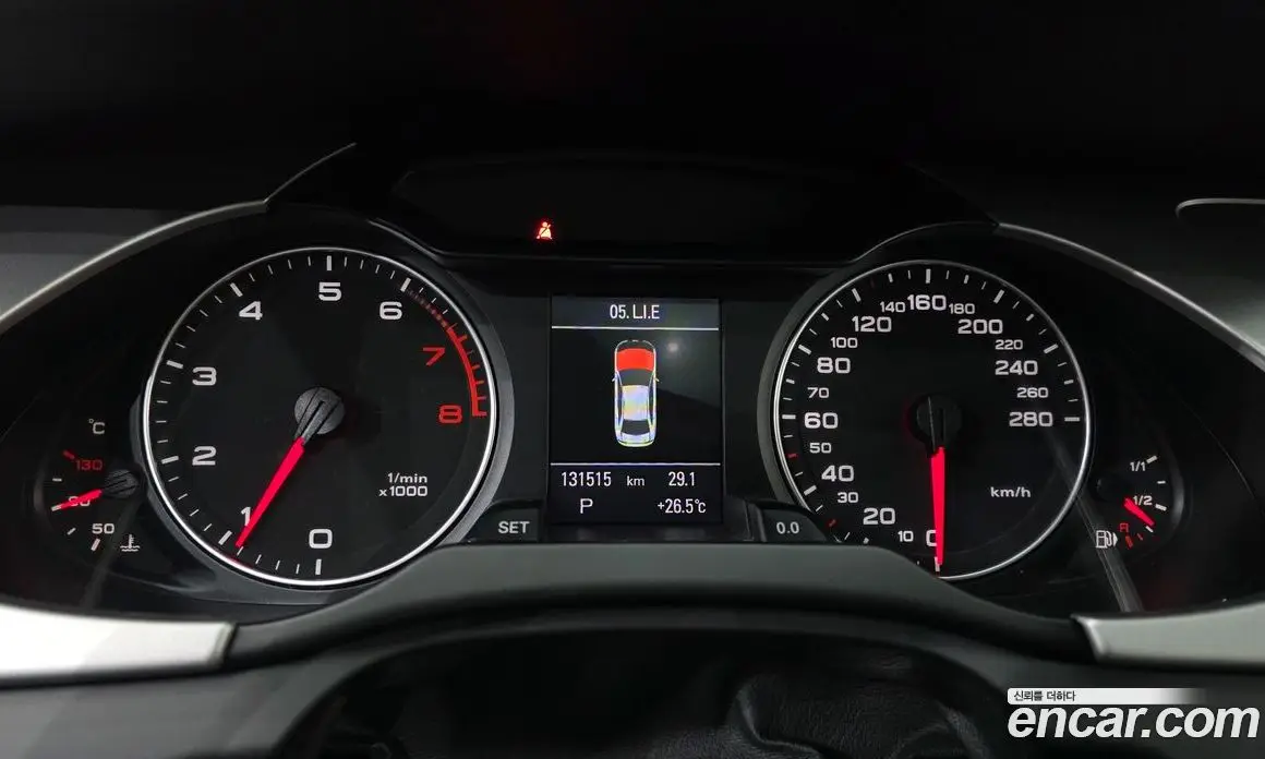 Audi A4 2011 2.0 автомат (гидро), фото 8