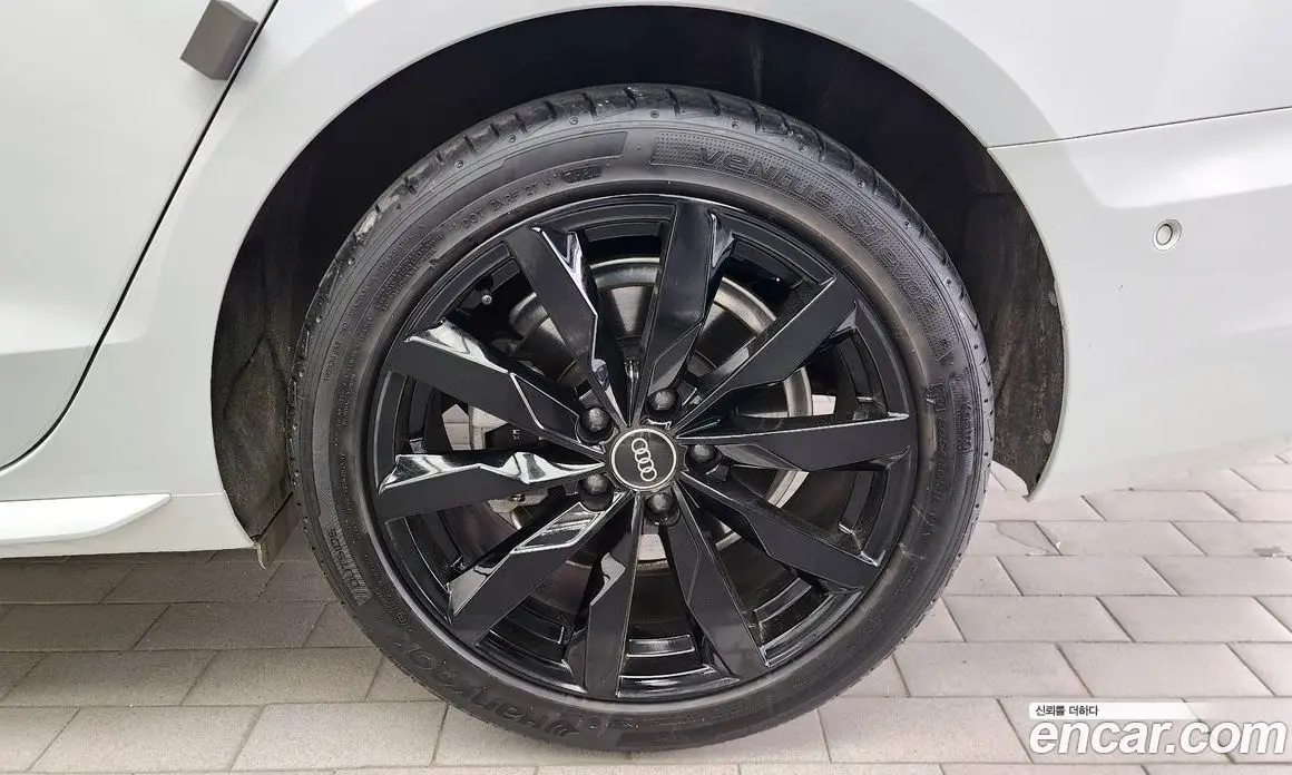 Audi A4 2023 2.0 автомат (гидро), фото 7 Audi A4 2023 2.0 автомат (гидро), фото 7