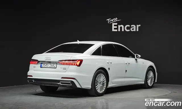 Audi A6 2019 2.0 автомат (гидро), миниатюра 2